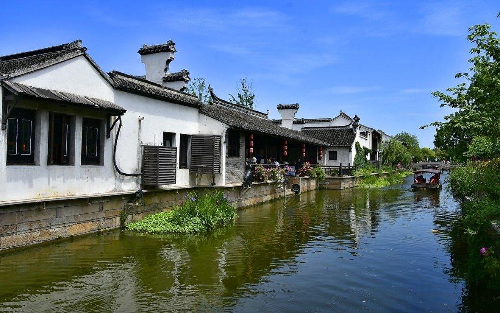 “冷知识分享平台高速牌120/100箭头向下是什么意思,揭秘科学、历史、文化等干货!”